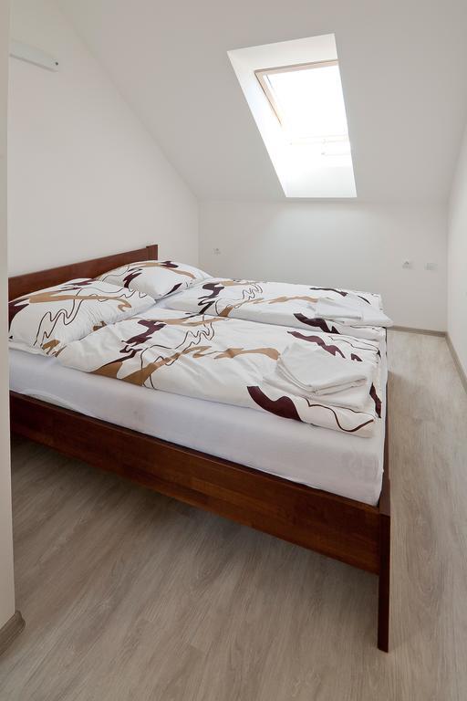 Pension Cizek Mikulov Buitenkant foto