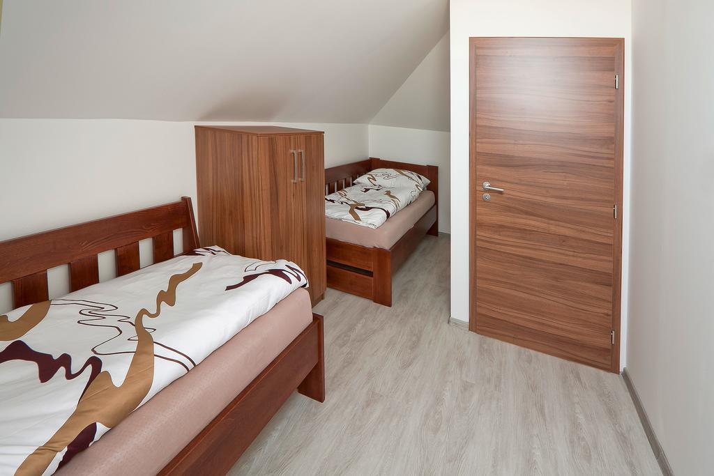 Pension Cizek Mikulov Buitenkant foto