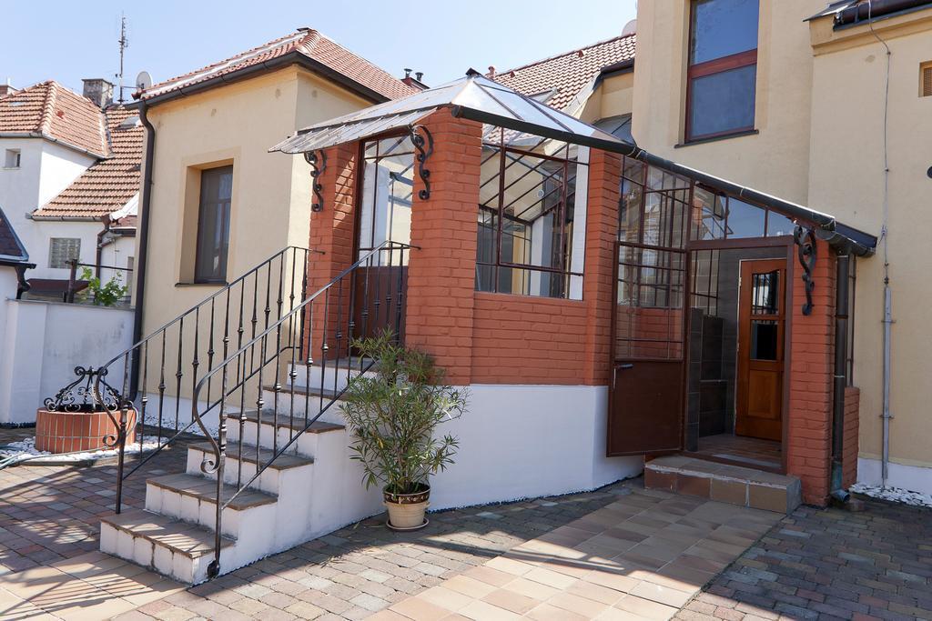 Pension Cizek Mikulov Buitenkant foto