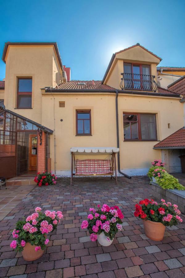 Pension Cizek Mikulov Buitenkant foto
